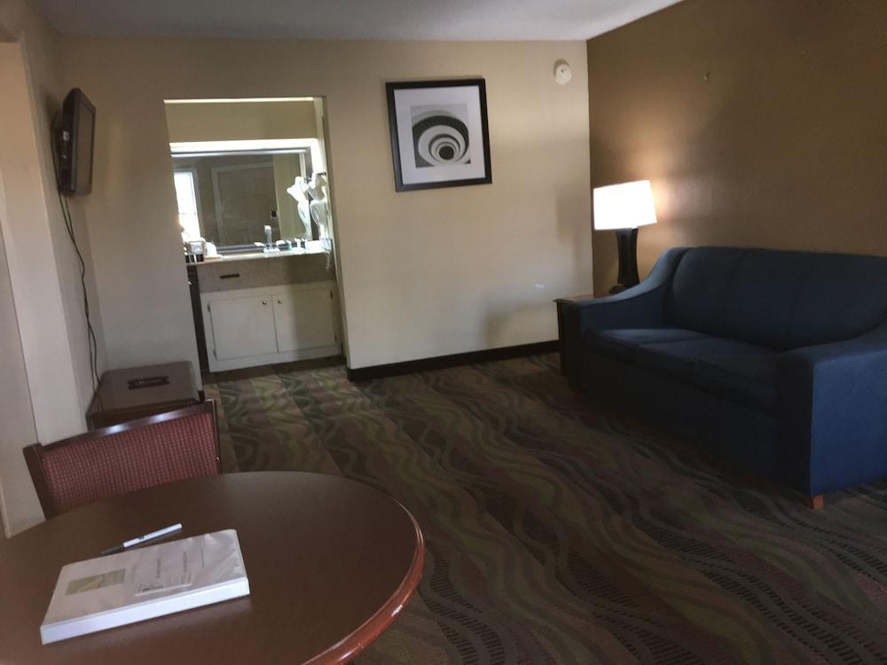 Quality Inn & Suites Santee Eksteriør billede